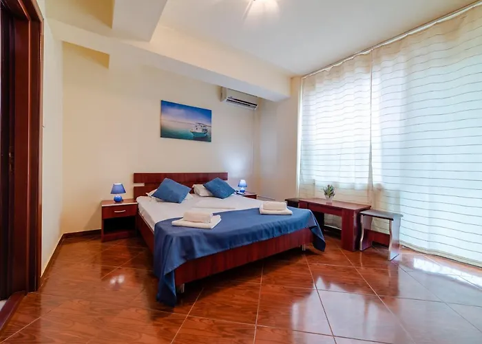 Margo אפורי נורד